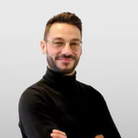 Dr Lucas Cicero